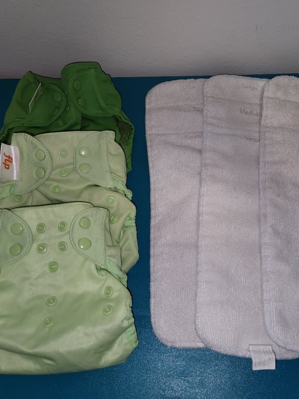 Flip Lot of 3 One Size Green Cloth Diaper Covers & 3 Inserts Baby